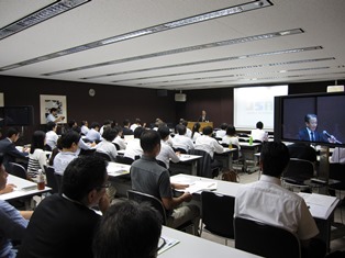 第5回研究報告会開催の様子