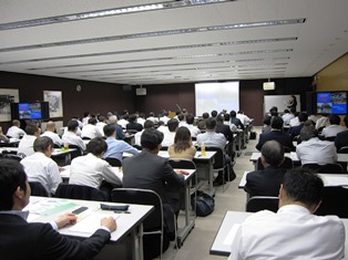 第6回研究報告会開催の様子